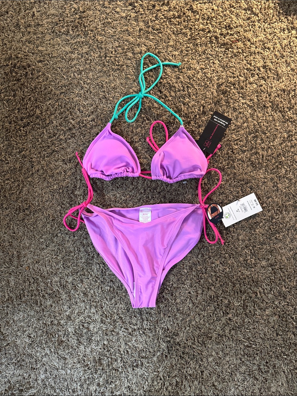 Bikini - Picture 2 of 2